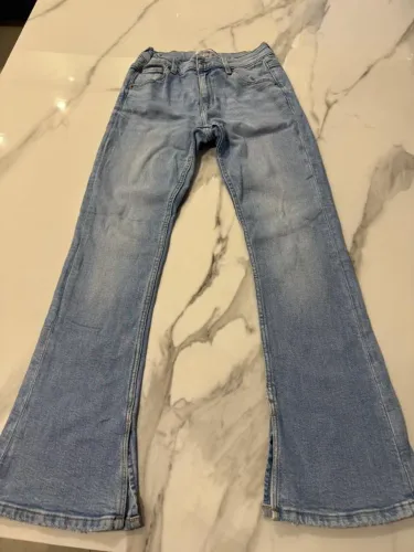 Calça Jeans Flare Azul Claro juvenil Zara!