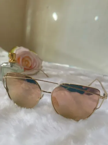 Óculos de Sol Feminino com Lentes Rosa