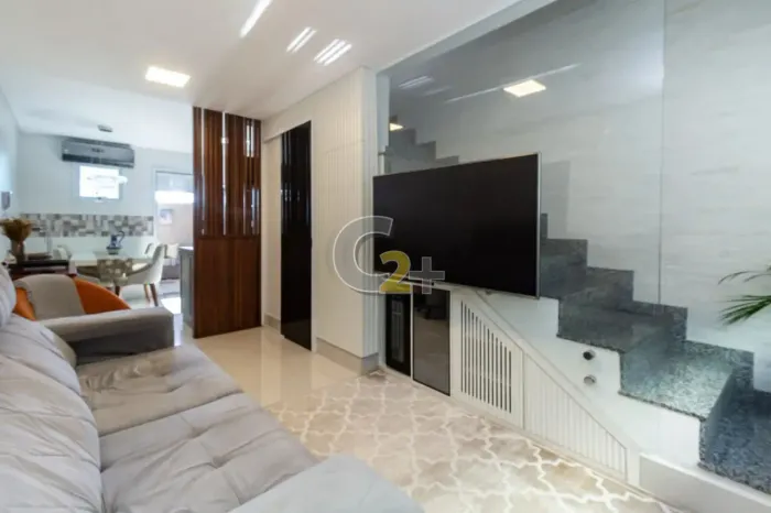 Casa de Condominio á venda no Parque São Domingos, 2 suítes, 2 vagas