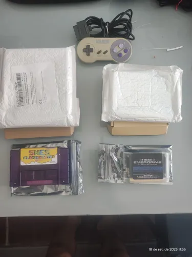 Ever Drives de Mega Drive e SNES e controles SNES