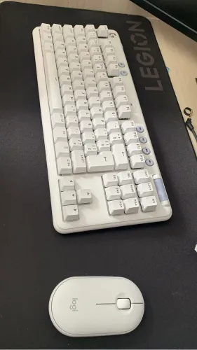 Teclado gamer Logitech G713