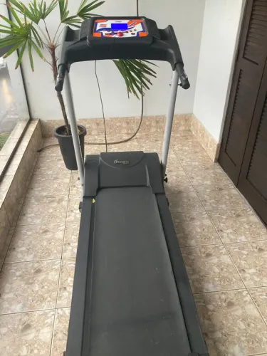 Esteira Dream Fitness Speed Speed 2.5 cor preto e cinza - Precisa de reparo.
