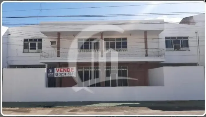 Casa comercial à venda no bairro Suissa