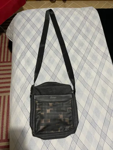 Bolsa tipo carteiro para tablet