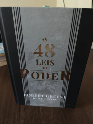 Livros de economia e ações