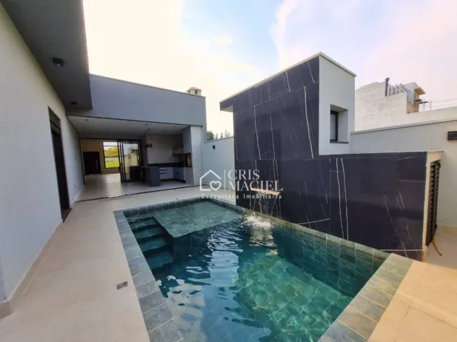 Casa à venda no Condomínio Villa Sapezal em Indaiatuba-SP. Analisa permuta!