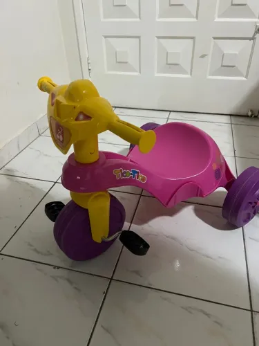 Triciclo Infantil Tico-Tico Bandeirante