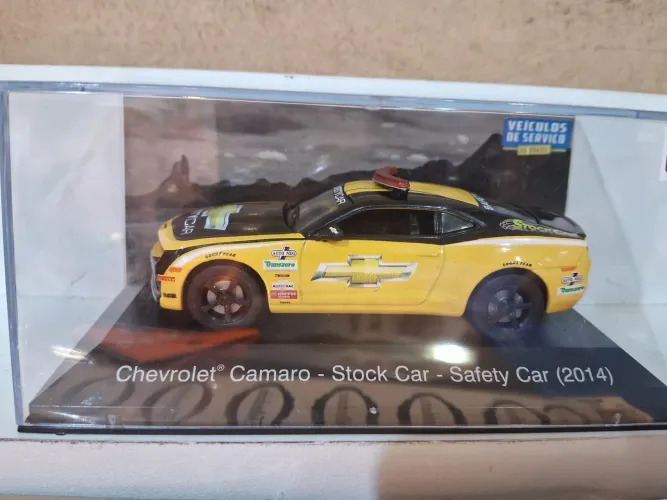 Chevrolet Camaro - Carro de Segurança - Stock Car (2014) - Miniatura