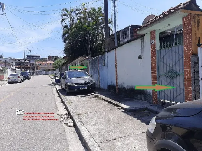 PC951 Vendo Cinco (5) Casas em um só terreno de 360m2, na R. Célio de Castro, Amendoeira