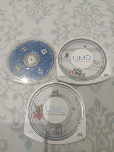 Jogos UMD PSP - FIFA 07, The Sims 2 e Outros