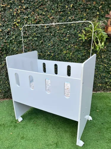Mini berço de madeira 