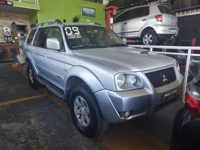 Mitsubishi Pagero Sport3.5 v64x4 gasolina e Gnv