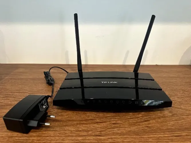 Roteador TP-Link TL-WDR3500 N600 Dual Band Gigabit em perfeito funcionamento