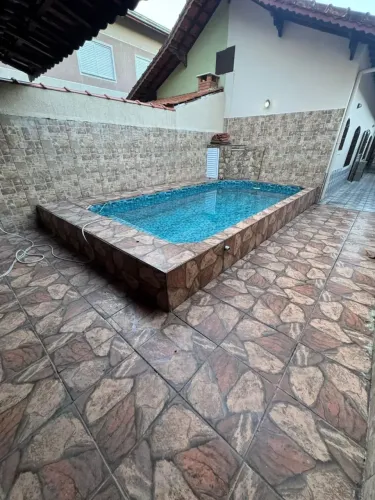 [ANGELO-93429] Casa Geminada com Piscina e 2 Quartos no Maracanã  R$ 575.000