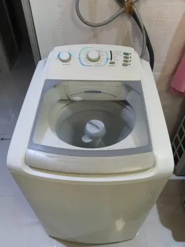 Máquina de lavar com capacidade para 10kg, Eletrolux