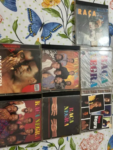 Vendo 84 cds antigos e coleções