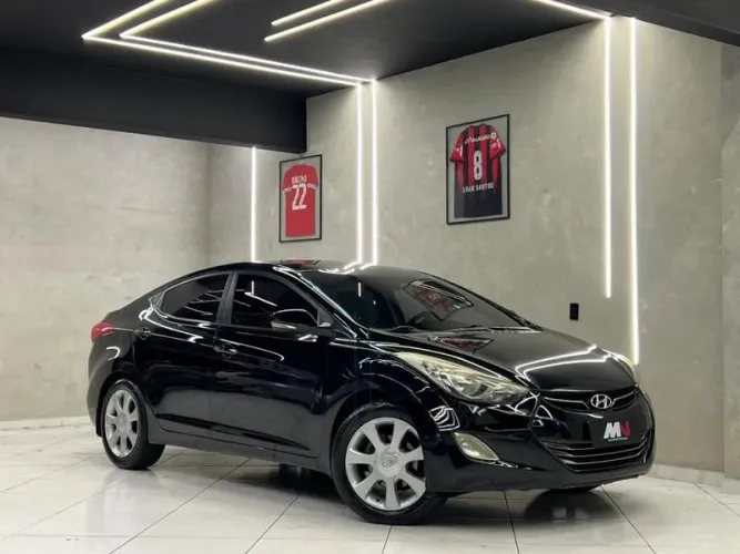 Hyundai Elantra GLS 1.8 16V Mec. 2012
