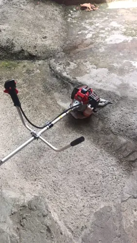Roçadeira Toyama 1.7HP