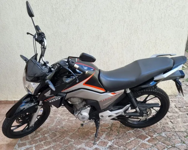 Honda Titan 160 cc 15.000,00