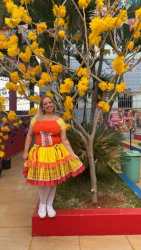 Vestido de quadrilha usado uma única vez
