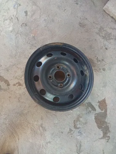 Vendo um aro 14 de ferro