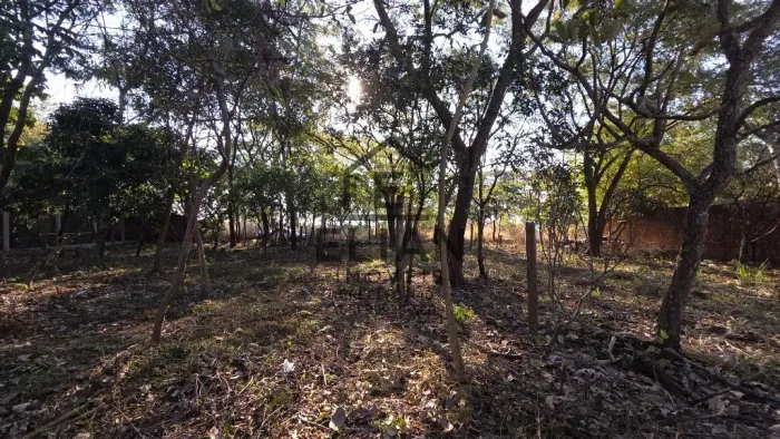 Terreno à venda em Chapada dos Guimarães-MT, no bairro Bom Clima, com 406,48m² de área. Im