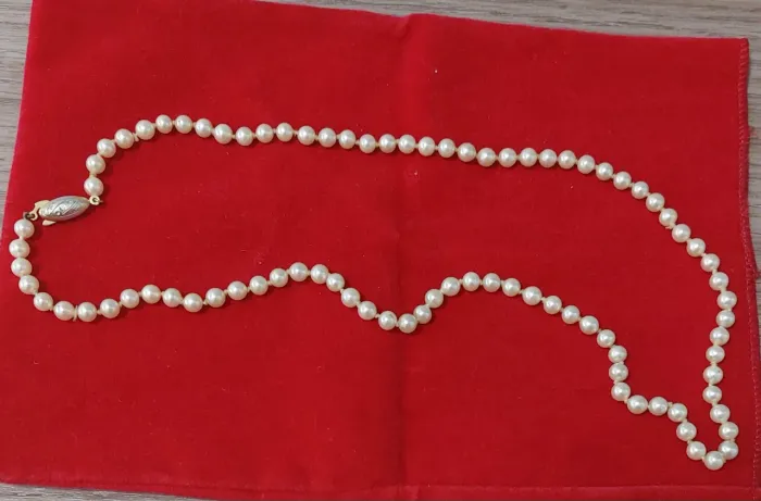 Colar de pérolas maiorca