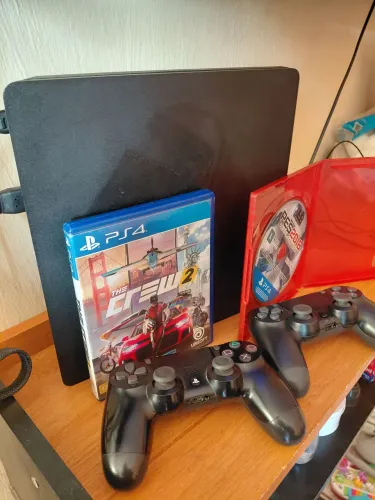 PS4 slim