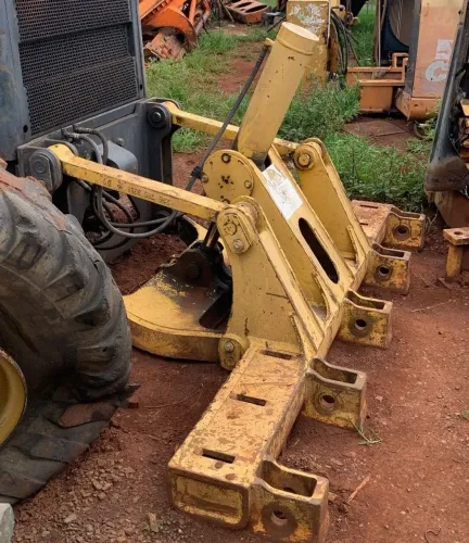 ESCARIFICADOR KOMATSU GD655
