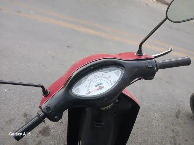 Vendo biz 100 2005 partida e pedal