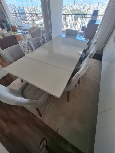 MESA DE JANTAR COM 8 CADEIRAS 2,20 X 1,10