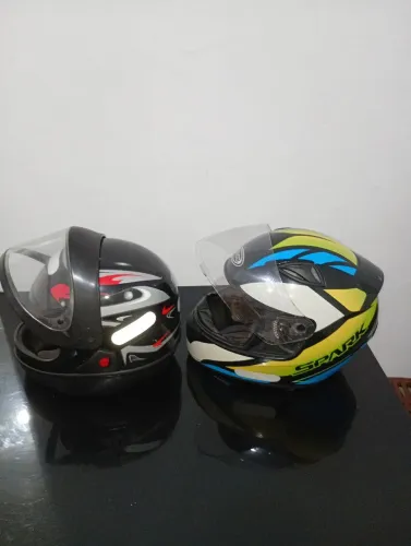 Capacete