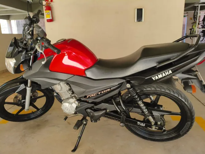 Yamaha YBR 125i Factor 2022/2023 ? Muito Conservada