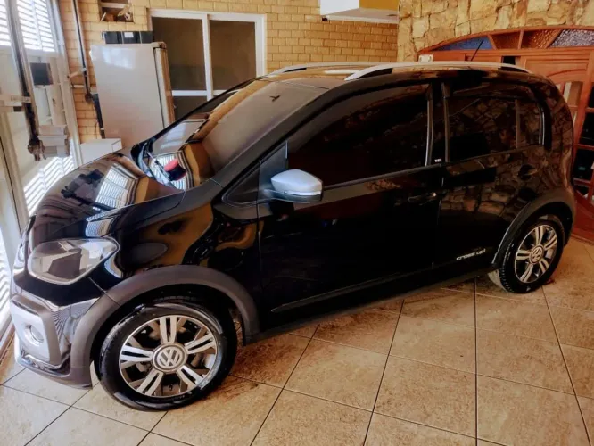 Volkswagen Up! Cross 1.0 TSI Total Flex 12V 5P 2018