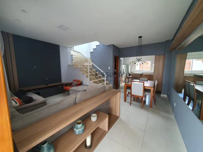 Casa para locação/venda no Condomínio Contemporâneo em Taubaté/SP