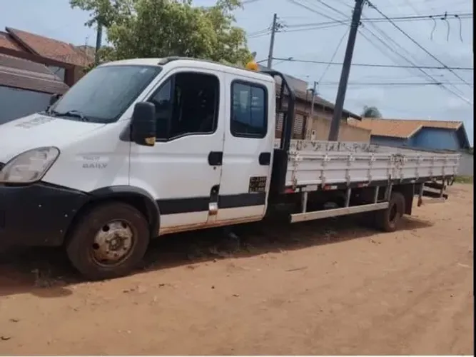IVECO DAILY 70C17 HDCD - CABINE DUPLA - CARROCERIA ABERTA