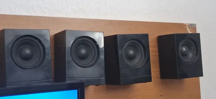 Caixas de som home teacher semp toshiba 5 caixas funcionando perfeitamente 