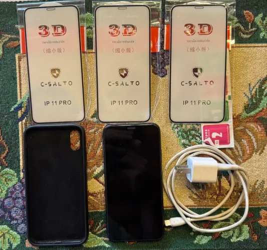 iPhone XS 256Gb 75% bateria sem detalhes