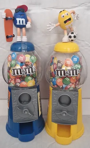 DISPENSER ESPORTIVO M&M'S ( VAZIO) - TÊNIS, FUTEBOL, SKATE (45,00 CADA) #NÃO FAÇO ENVIOS!