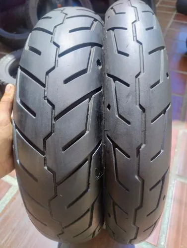 Par pneus 100/90 B19 e 160/70 B17 Michelin Harley Davidson scorcher 31 original