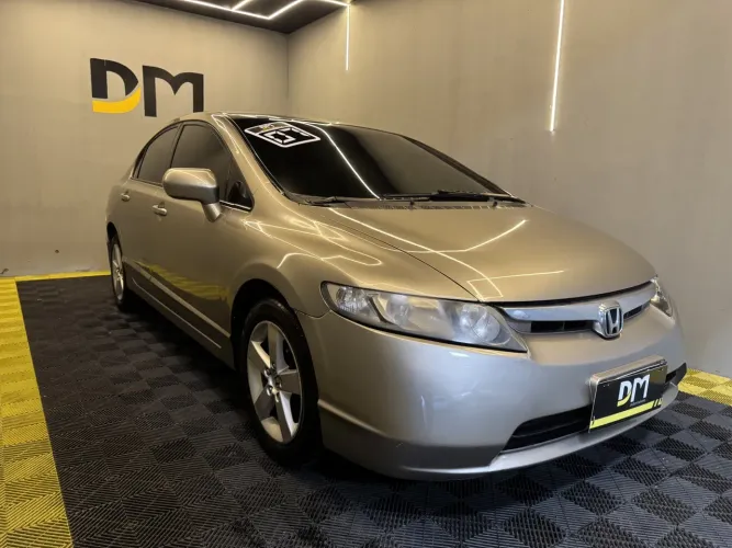 Honda Civic Sedan LXS 1.8/1.8 Flex 16V Aut. 4P 2007