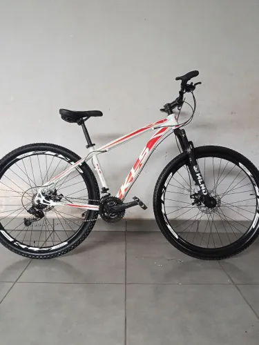 Bicicleta KLS aro 29