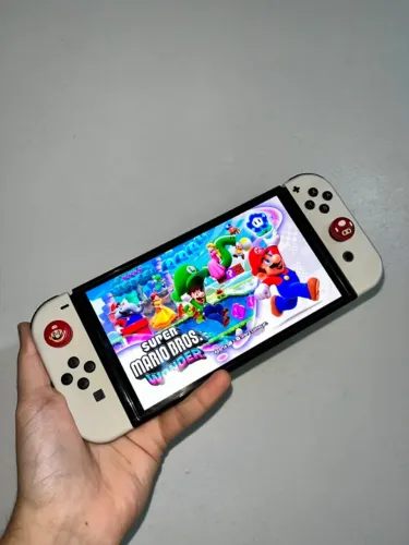 Nintendo Switch Oled Branco - Desbloqueado - Vídeo na descrição