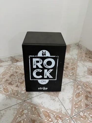 Cajon acústico