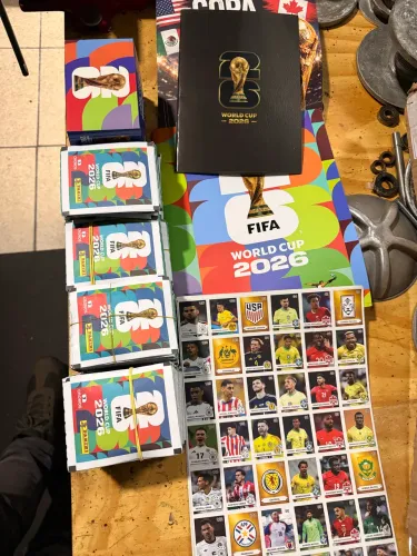 Álbuns e figurinhas da copa 2026 R$ 1800,00