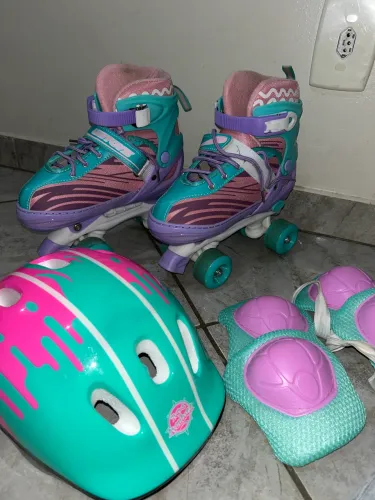 Patins Feminino Ajustável (Tam 34-38)