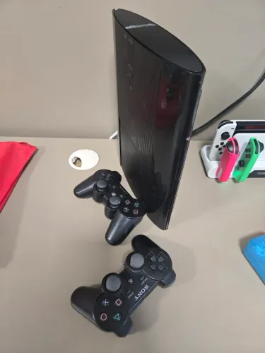 Play 3 desbloqueado com 15 mil jogos 