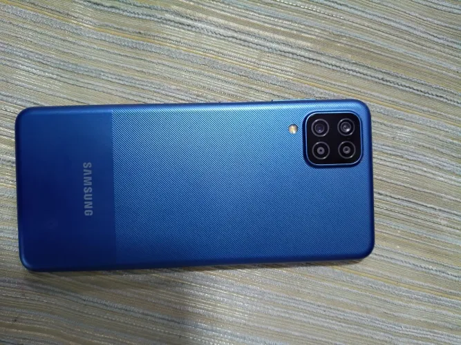 Samsung Galaxy A12