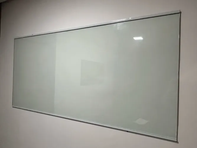 Tampo de Vidro Temperado 10 mm com Cantoneira - 1,70 x 0,90 m
