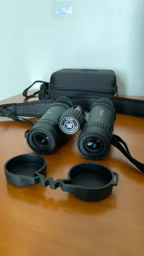 Binóculo Vortex Diamondback HD 8x32 - Original com Acessórios